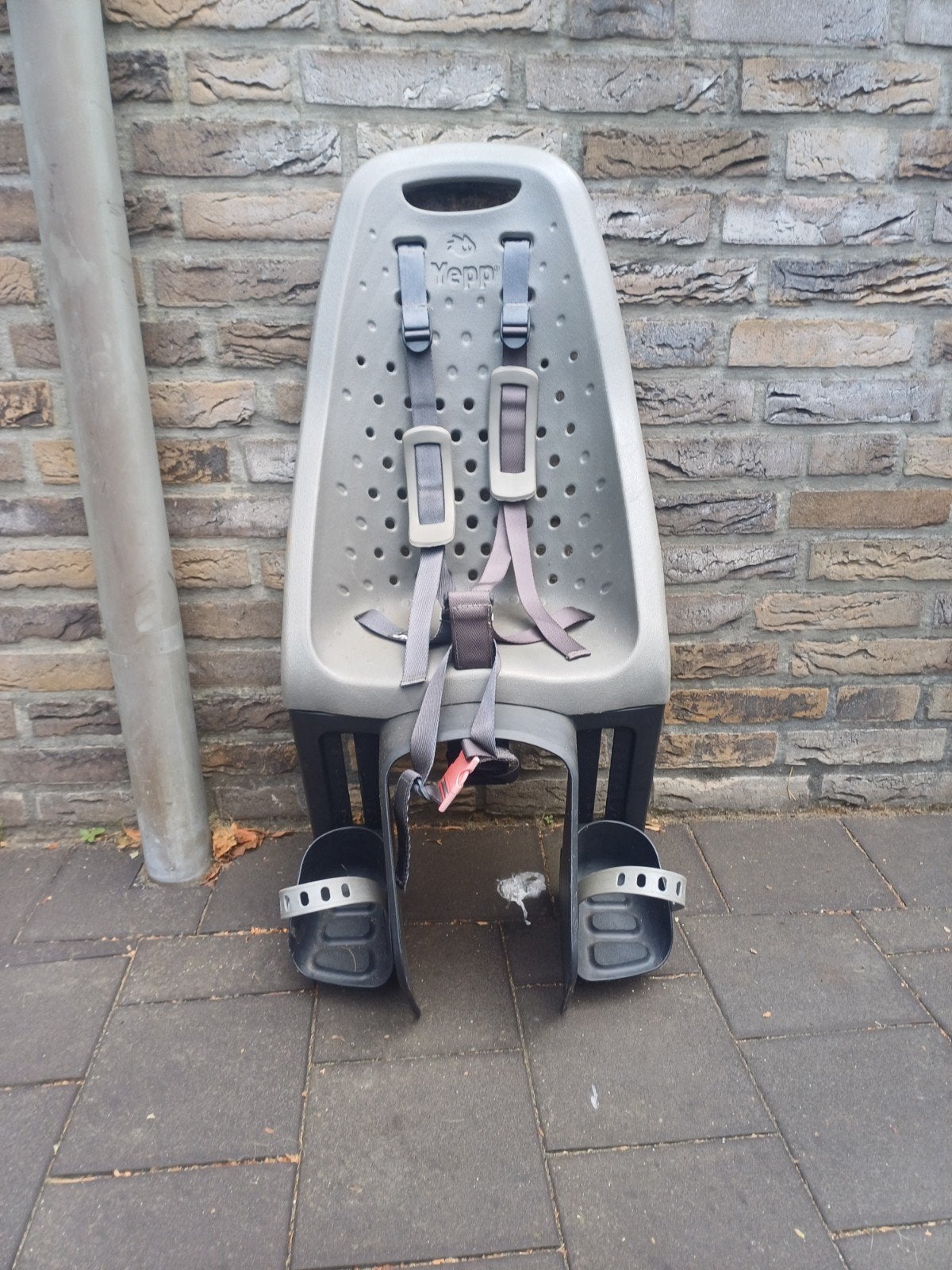 Yepp GMG Achterzitje - Grijs, Fietsen en Brommers, Ophalen, Achterzitje, Yepp, 9 t/m 36 kg