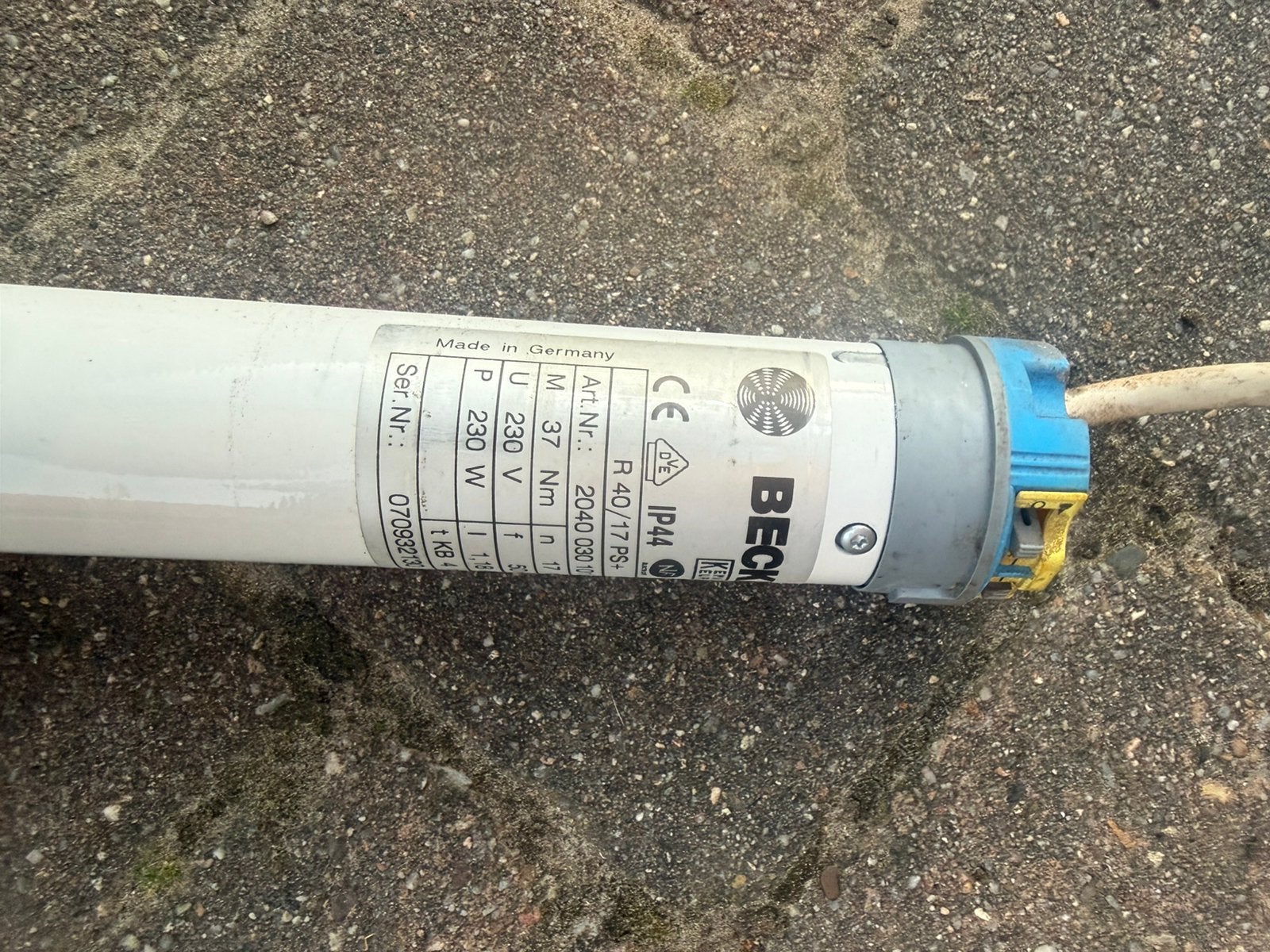 Zonwering motor Becker, Doe-het-zelf en Verbouw, Rolluiken, Ophalen of Verzenden, Zo goed als nieuw, Overige kleuren, 200 cm of meer
