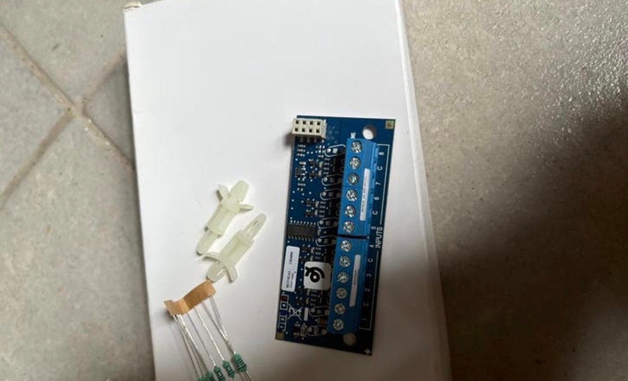 Aritech ATS608 8-weg ingangenprint voor alarmsysteem, Doe-het-zelf en Verbouw, Alarmsystemen, Nieuw, Overige typen, Overige soorten