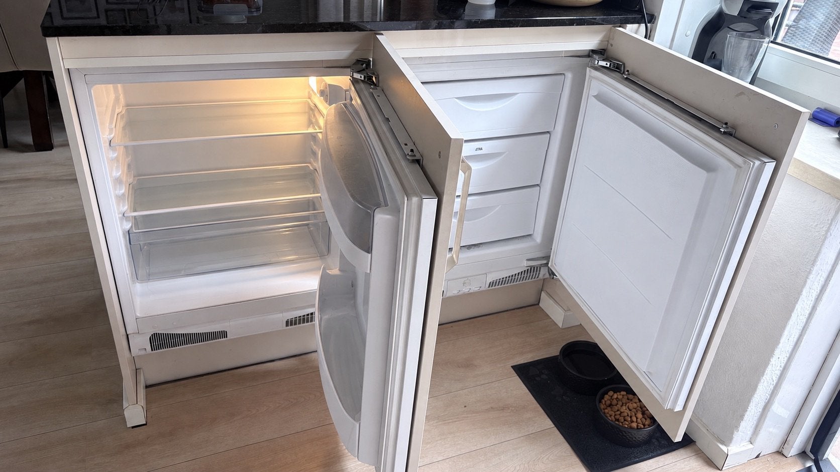 Koelkast en vriezer met ombouw brynzeel, Gebruikt, 160 cm of meer, Inbouw, 90 cm of meer