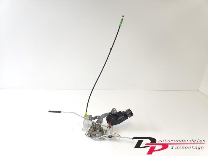 Deurslot Mechaniek 4Deurs rechts-voor van een Peugeot 107, Gebruikt, -, -, Ophalen of Verzenden
