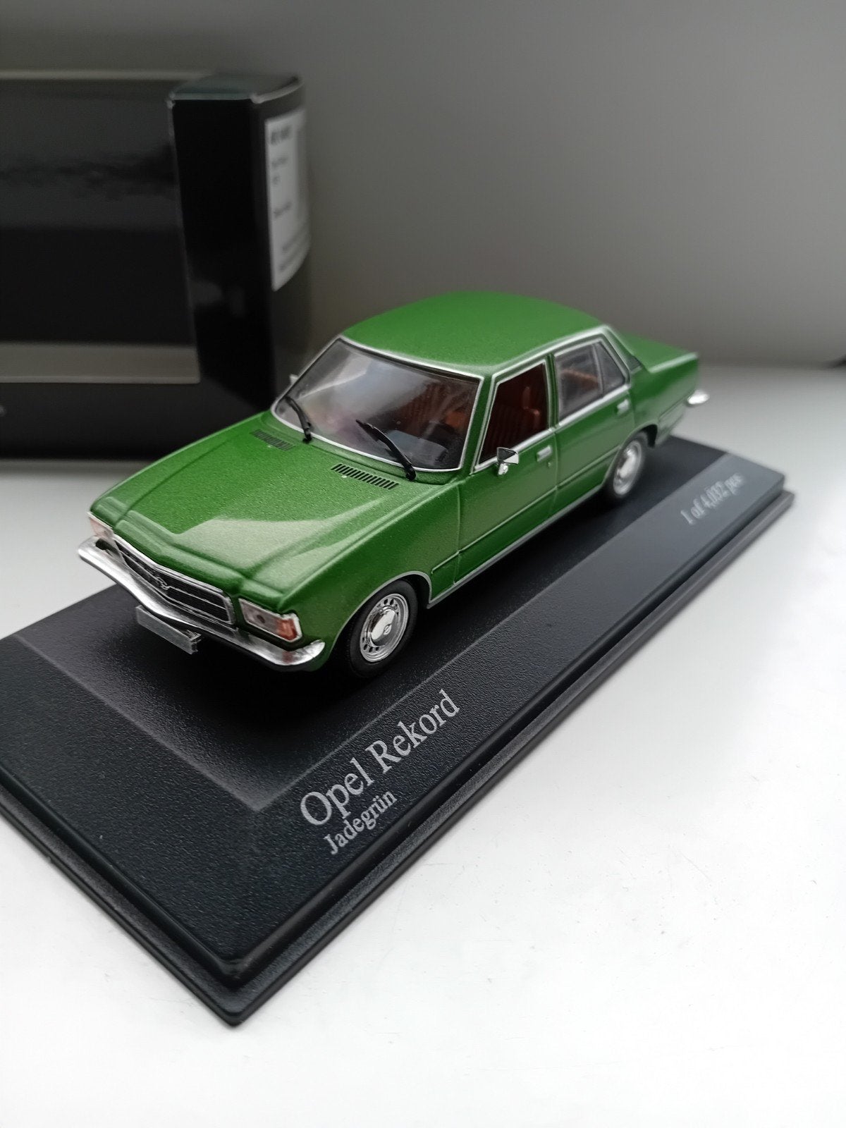 Minichamps Opel Rekord D 1900 L., Hobby en Vrije tijd, Modelauto's | 1:43, Ophalen of Verzenden, Zo goed als nieuw, Auto, MiniChamps