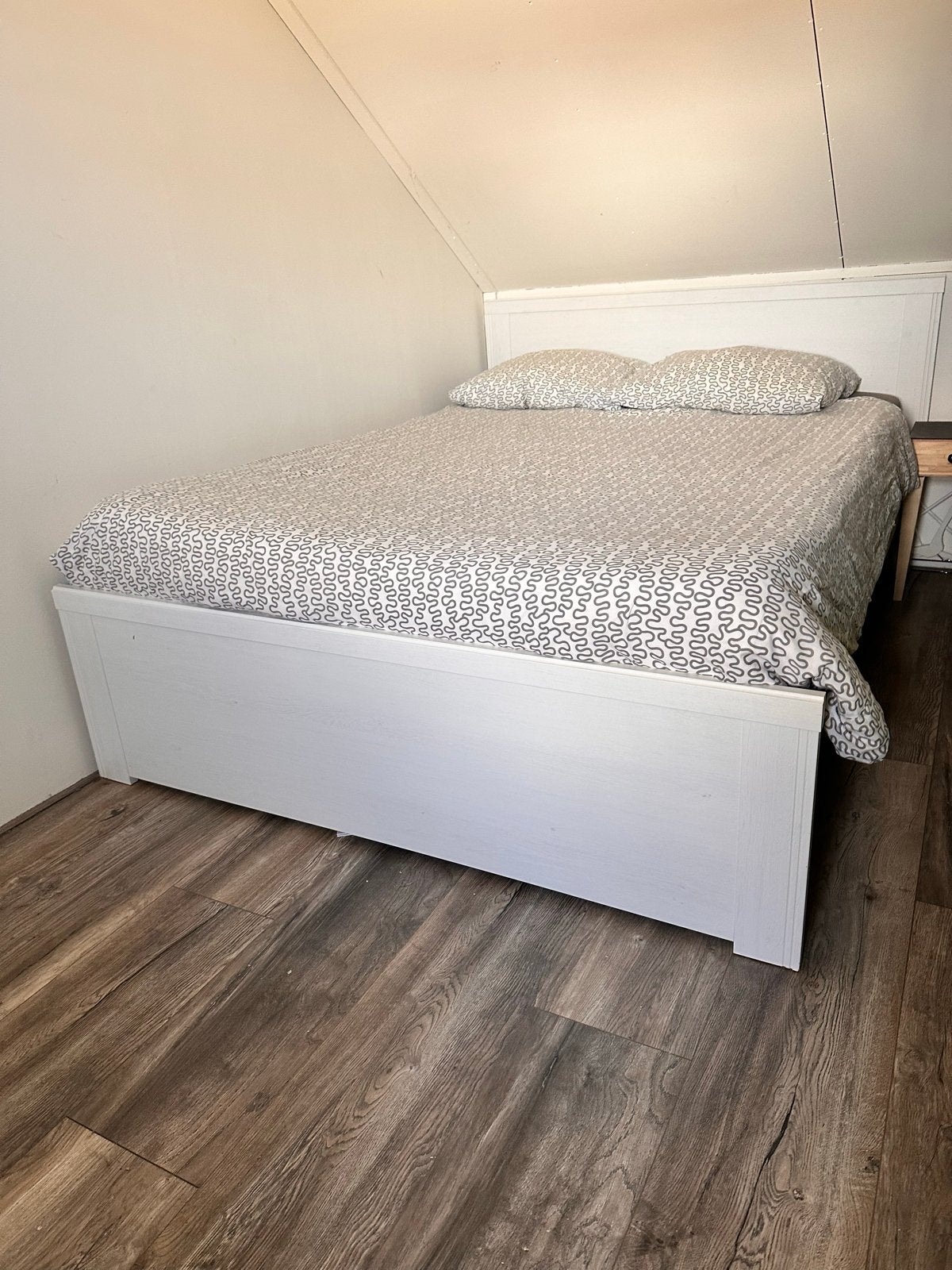 IKEA bed 140x200cm met Auping spiralen en Recticel matras, Ophalen, Gebruikt, Wit, Tweepersoons
