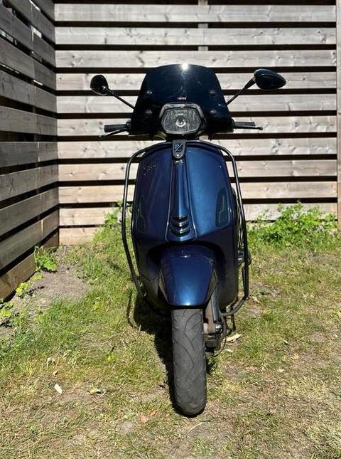 Vespa Sprint San Marino 2018, Fietsen en Brommers, Scooters | Vespa, Zo goed als nieuw, Vespa S, Maximaal 45 km/u, Benzine, Ophalen