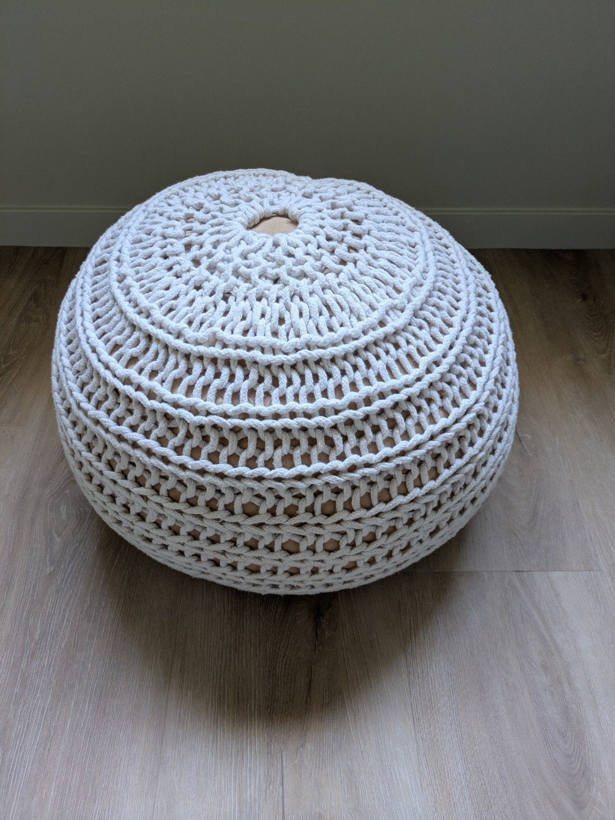 Witte gehaakte poef, Ophalen, Minder dan 50 cm, Rond, Minder dan 50 cm