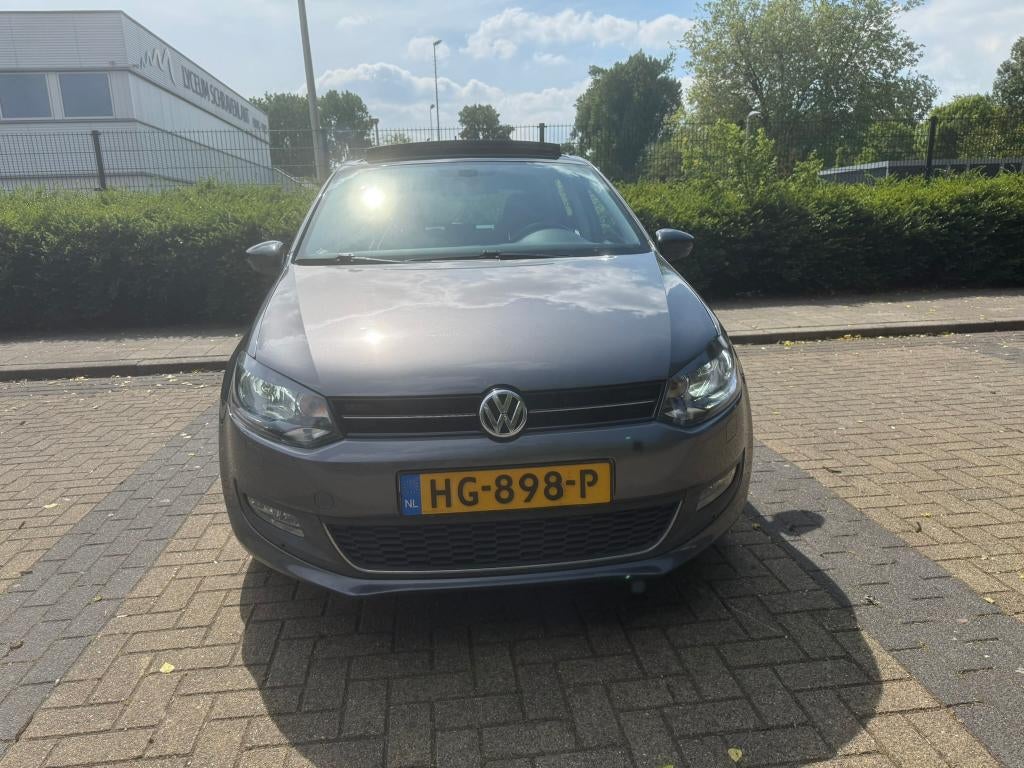 VW Polo 1.2 TSI 2011 | Open Dak & Stoelverwarming, Voorwielaandrijving, 40 €/maand, 988 kg, 1200 kg