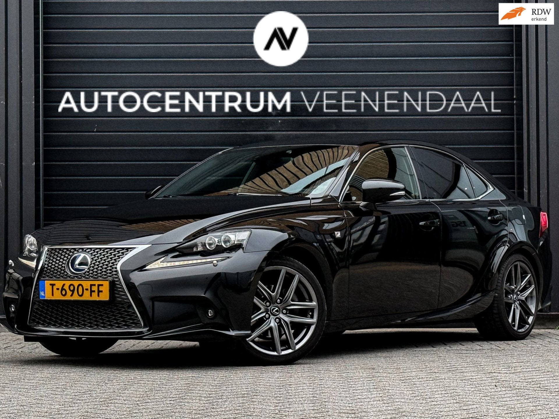 Lexus IS 300h F-Sport Line 223 PK LEDER/CARPLAY/STOELVENTILA, Auto's, Automaat, Achterwielaandrijving, Gebruikt, 181 pk