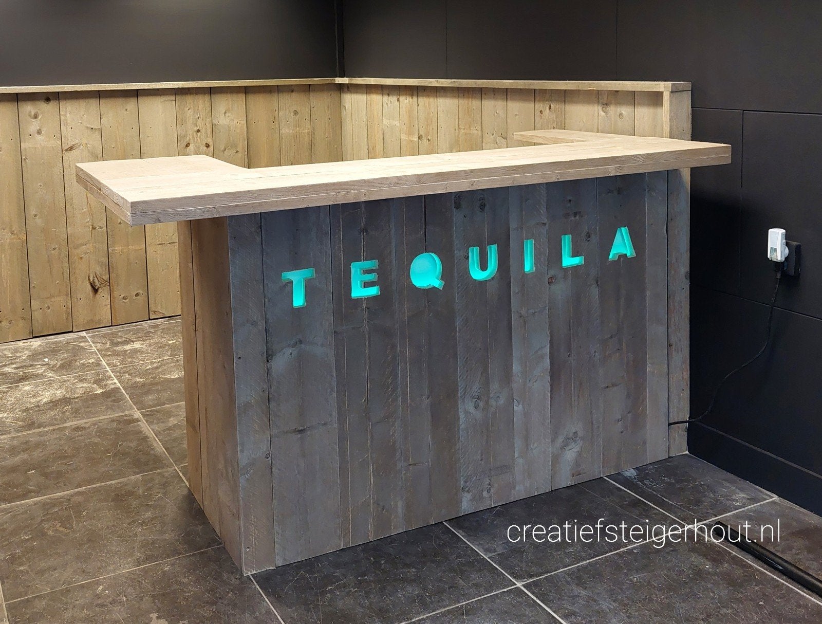 Houten bar letters TEQUILA steigerhout koelkast thuis tuin, Verzenden, Nieuw