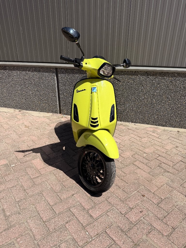 Vespa Sprint custom Mini Cooper editie (Groen), Ophalen, Maximaal 45 km/u, Vespa S, Zo goed als nieuw