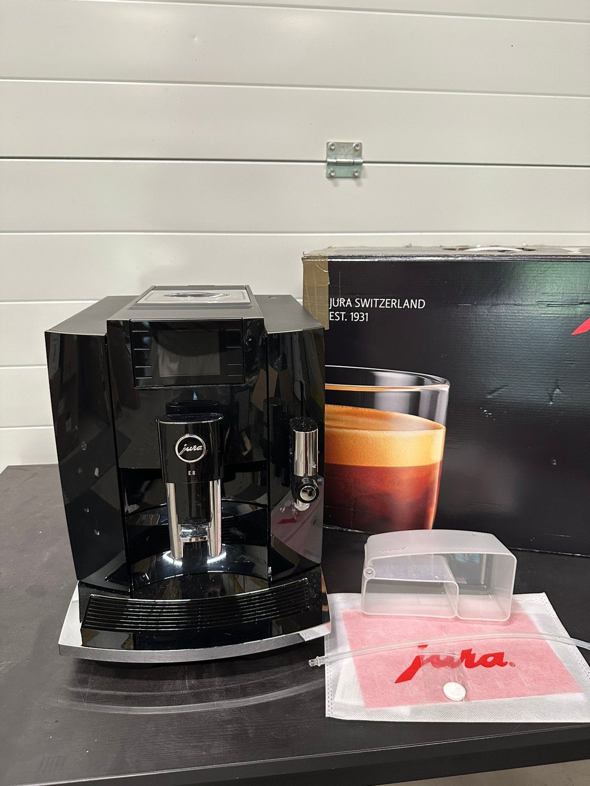 Jura E8 (EC) Piano Black Espressomachine, Ophalen, Jura, /, 2 tot 4 kopjes