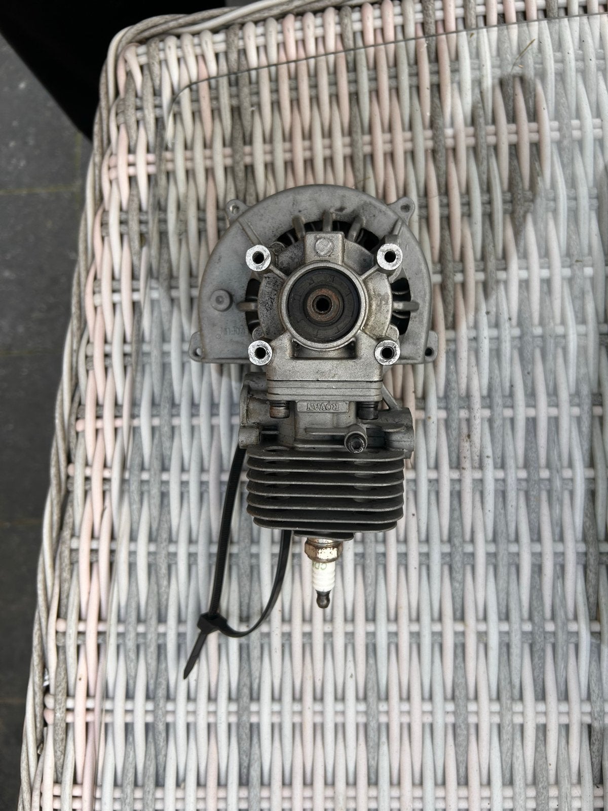 3 RC motorblokken 26cc/29cc (Zenoah, Chung Yang) - Ingelopen, Benzine, Gebruikt, Ophalen of Verzenden, Onderdeel