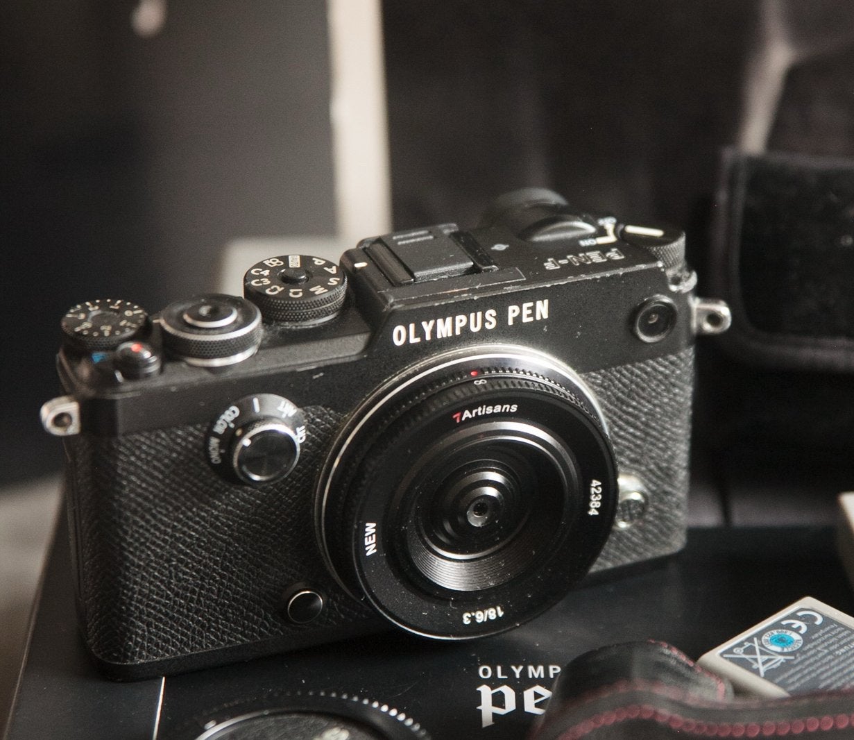 Olympus Pen F black met 16mm lens, Zo goed als nieuw, Olympus, Geen optische zoom, Ophalen