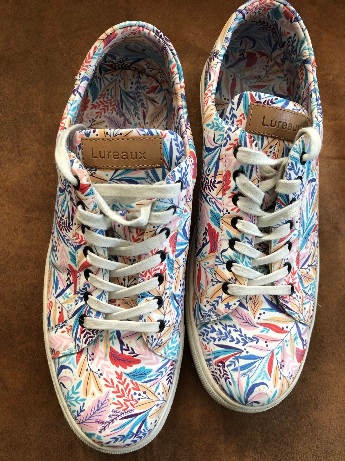 Lureaux sneakers met bloemenprint - Maat 44, Ophalen of Verzenden, Zo goed als nieuw, Overige kleuren, Sneakers of Gympen