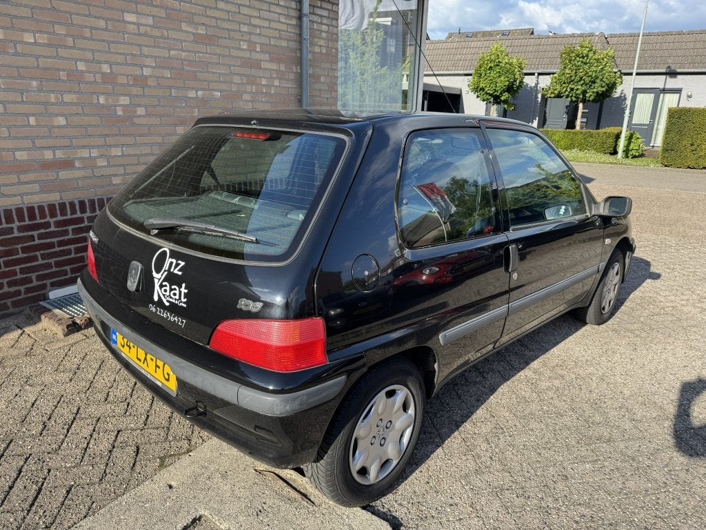 Peugeot 106 1.1 XT (bj 2003), Auto's, Gebruikt, 4 cilinders, Zwart, Origineel Nederlands