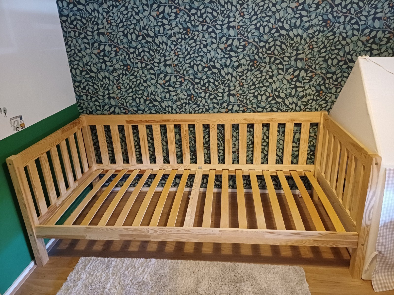 Montessori bed van Petit Puk, Ophalen, 85 tot 100 cm, Zo goed als nieuw, Lattenbodem