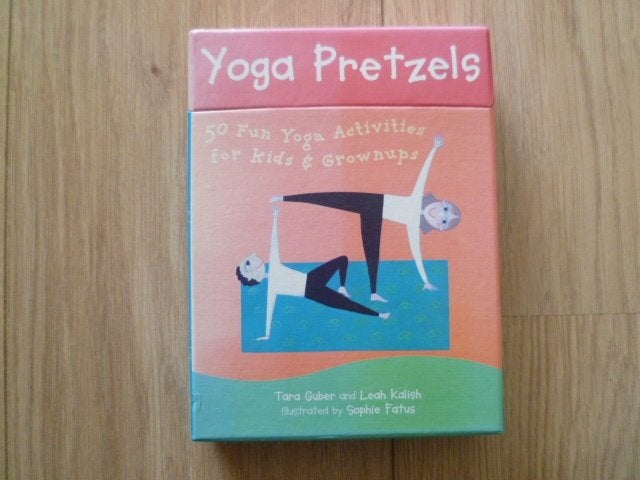 Tara Guber - Yoga Pretzels box, Boeken, Verzenden, Zo goed als nieuw, Overige onderwerpen, Achtergrond en Informatie