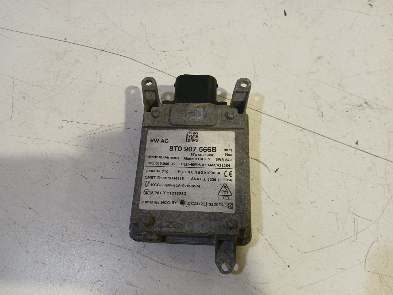 Adaptive cruise control sensor Audi A4, Onderdelen@venauto.nl, Van der Ven Autorecycling B.V., Gebruikt, Ettenseweg 76, 4706 PB Roosendaal, The Netherlands