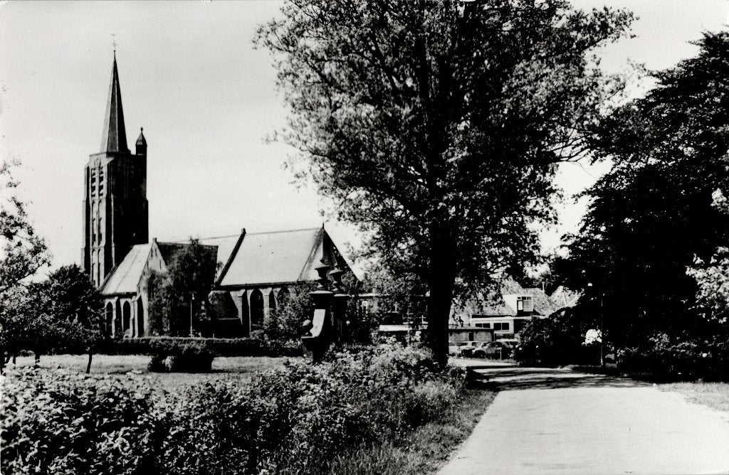 Nisse – Zuidweg met Ned. Herv. Kerk., Ophalen of Verzenden, 1960 tot 1980, Ongelopen, Zeeland
