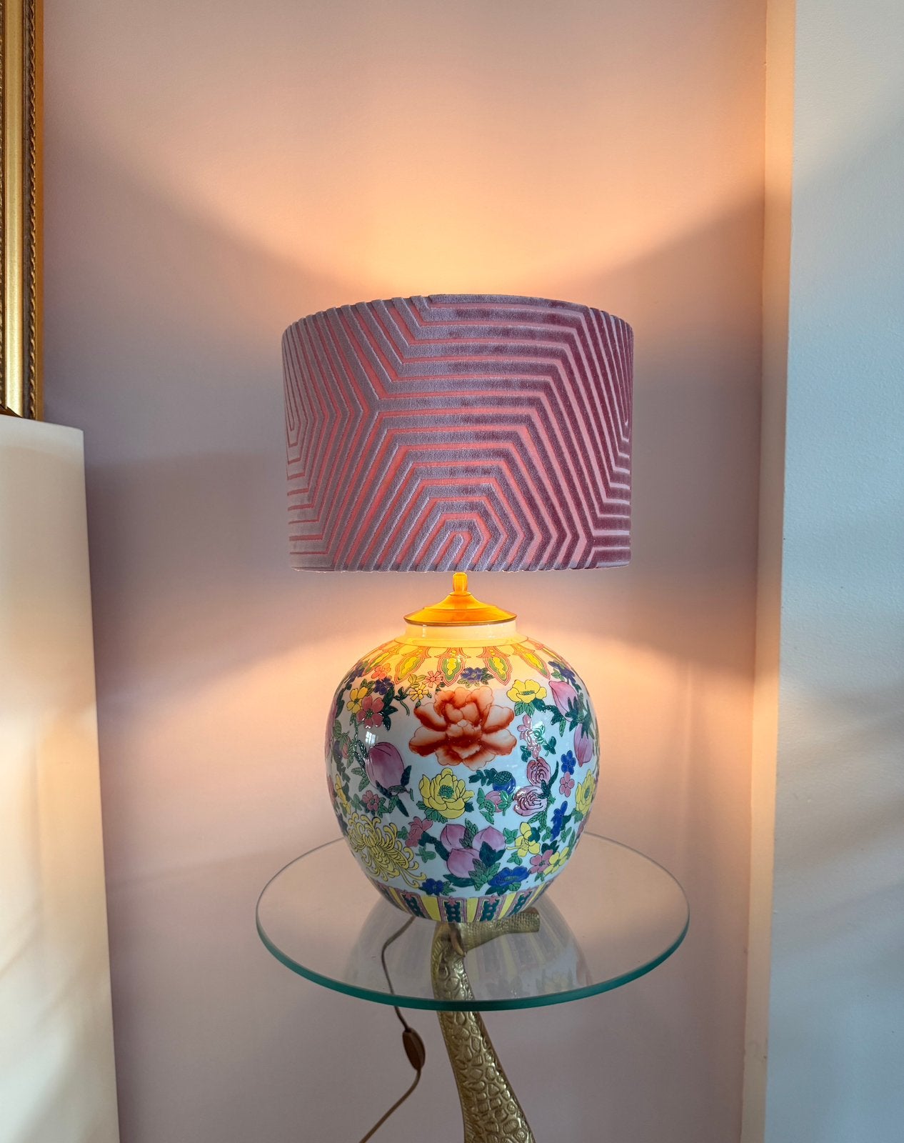 Bolle Chinese vaas-lamp met roze velours kap dia 30cm, Roze, Ophalen of Verzenden, Nieuw, E27 (groot)