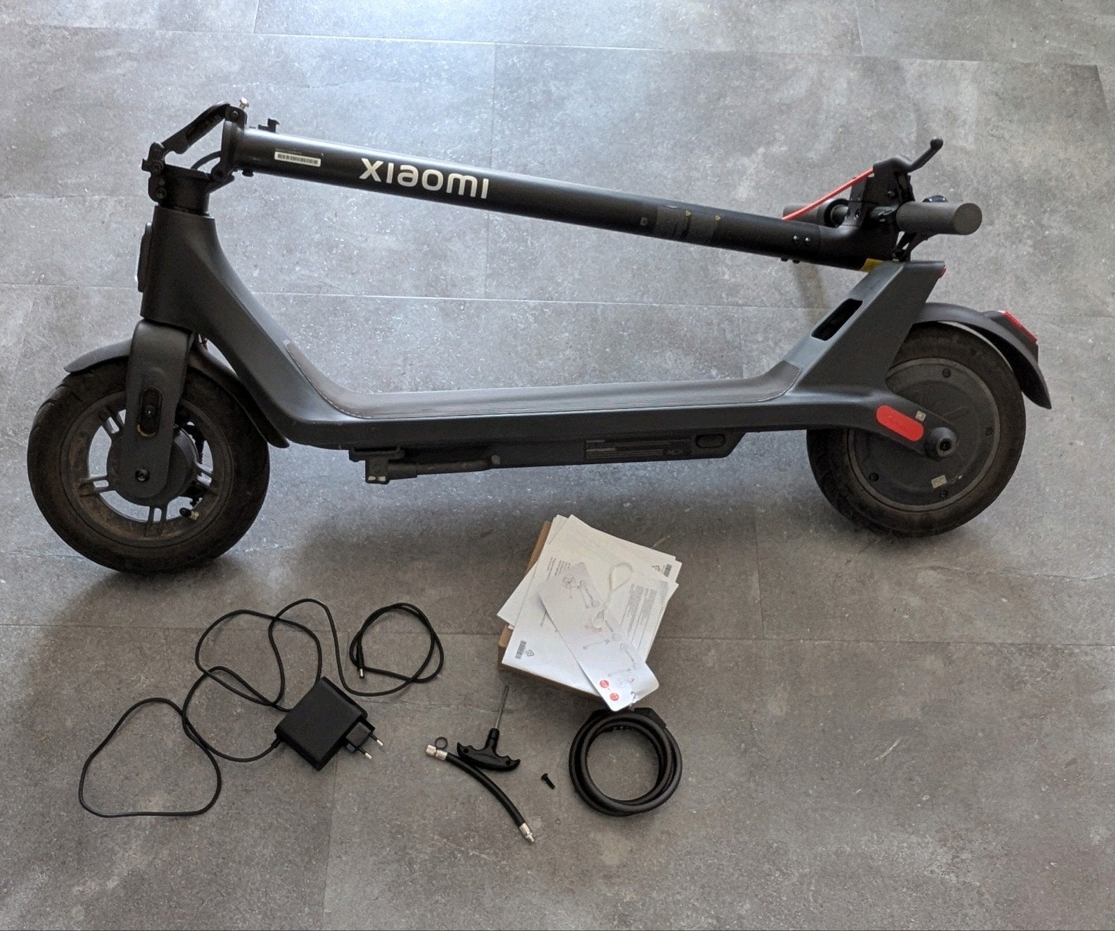 Xiaomi elektrische step met oplader, Ophalen, Gebruikt, Elektrische step (E-scooter), Xiaomi