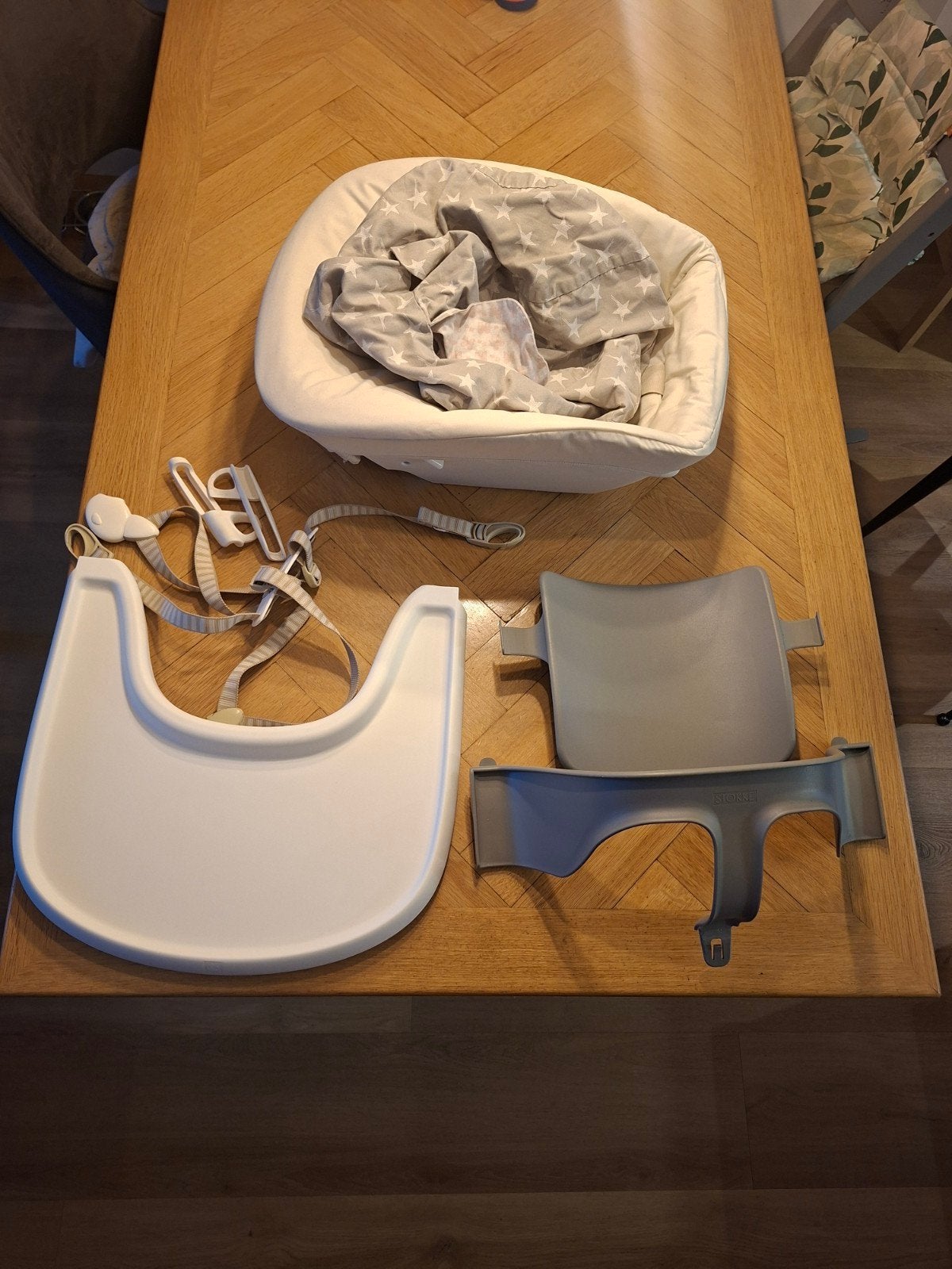 Tripp Trapp babyseat en stoelverkleiner, Kinderen en Baby's, Ophalen, Zo goed als nieuw, Meegroeistoel, Stoelverkleiner