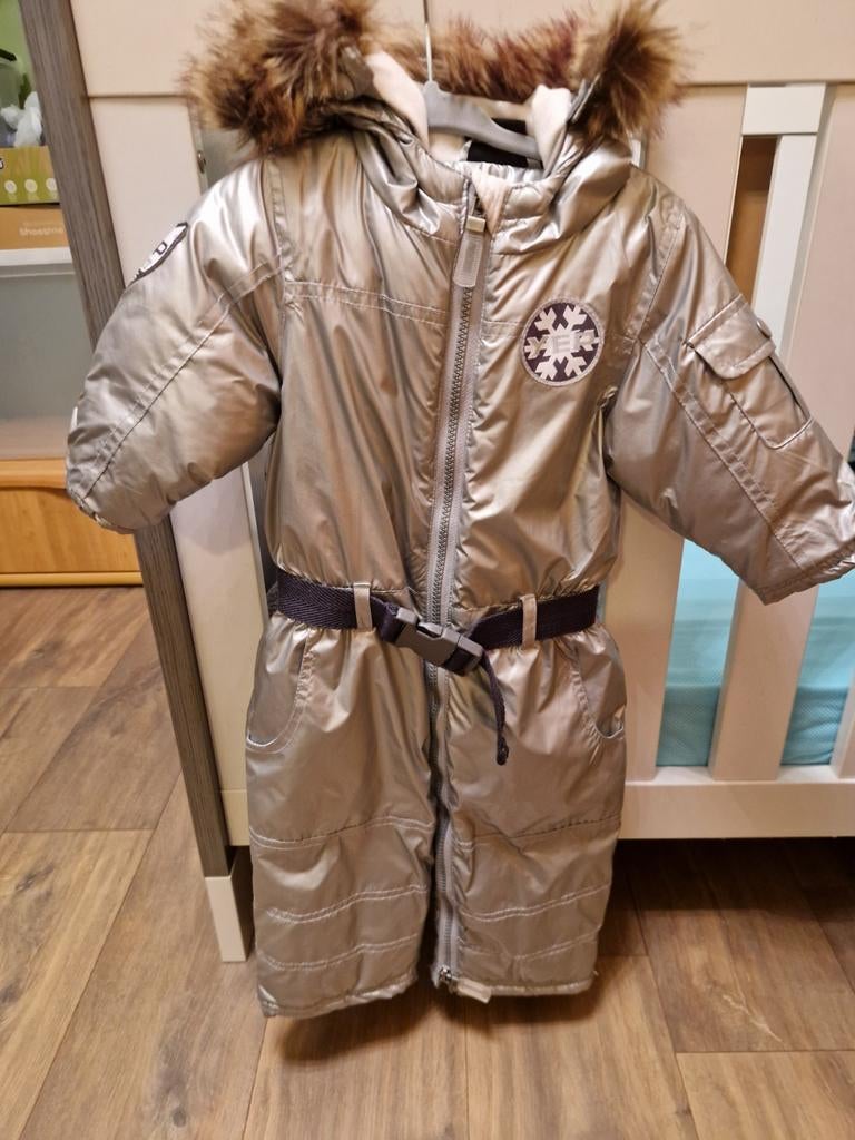 Warm skipak maat 74 met capuchon en bontkraag, Kinderen en Baby's, Babykleding | Maat 74, Ophalen, Gebruikt, Jongetje of Meisje
