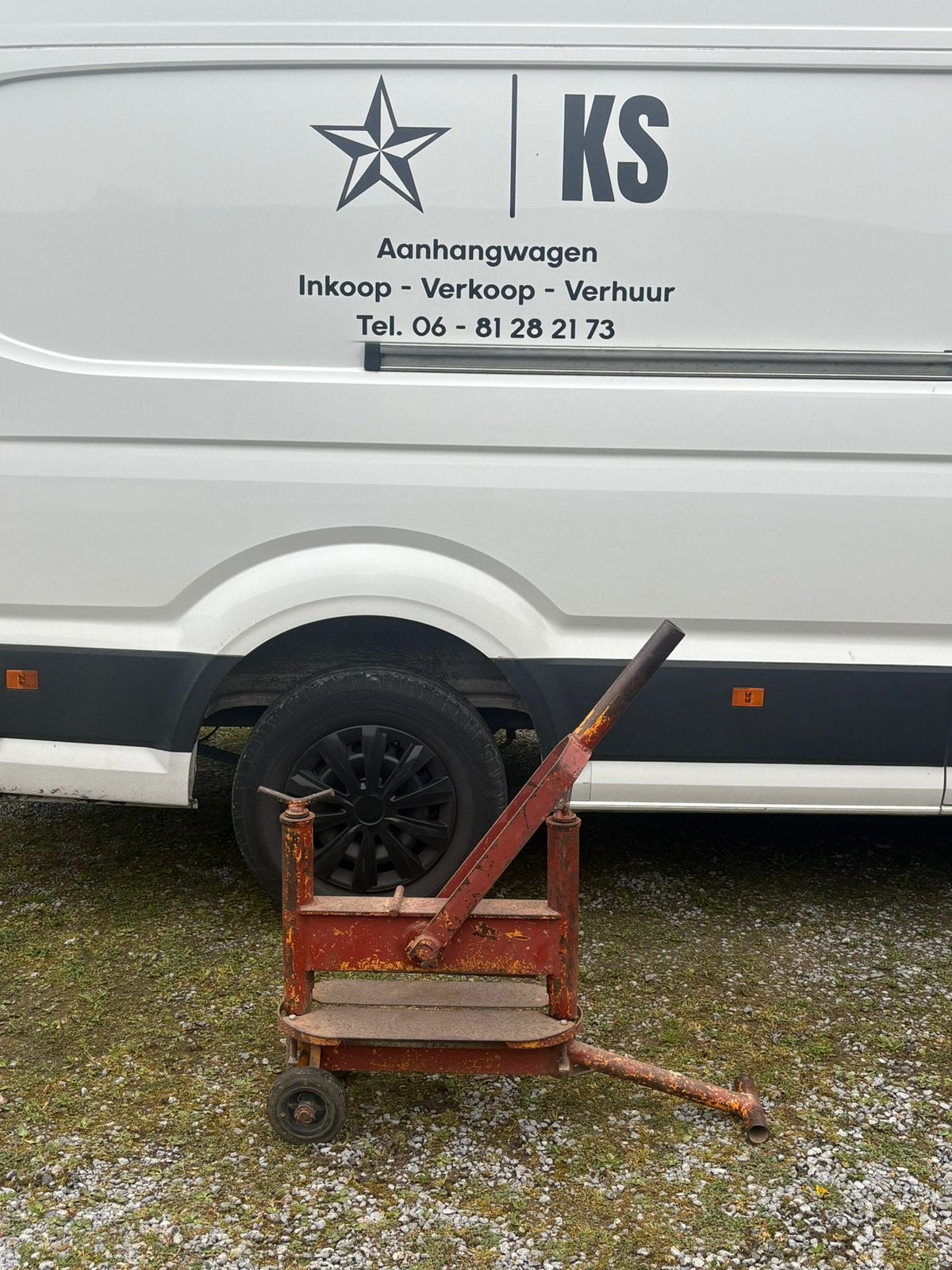 Steenknipper te huur!, Doe-het-zelf en Verbouw, Ladders en Trappen, Ophalen of Verzenden, Zo goed als nieuw, 4 meter of meer