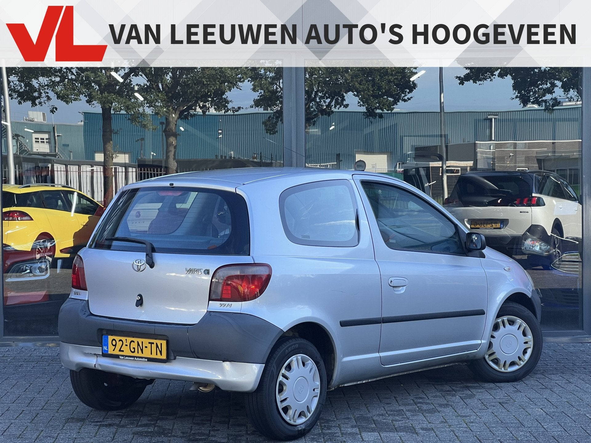 Toyota Yaris 1.0-16V VVT-i Terra | Radio | Stuurbekrachtigin, foto 2
