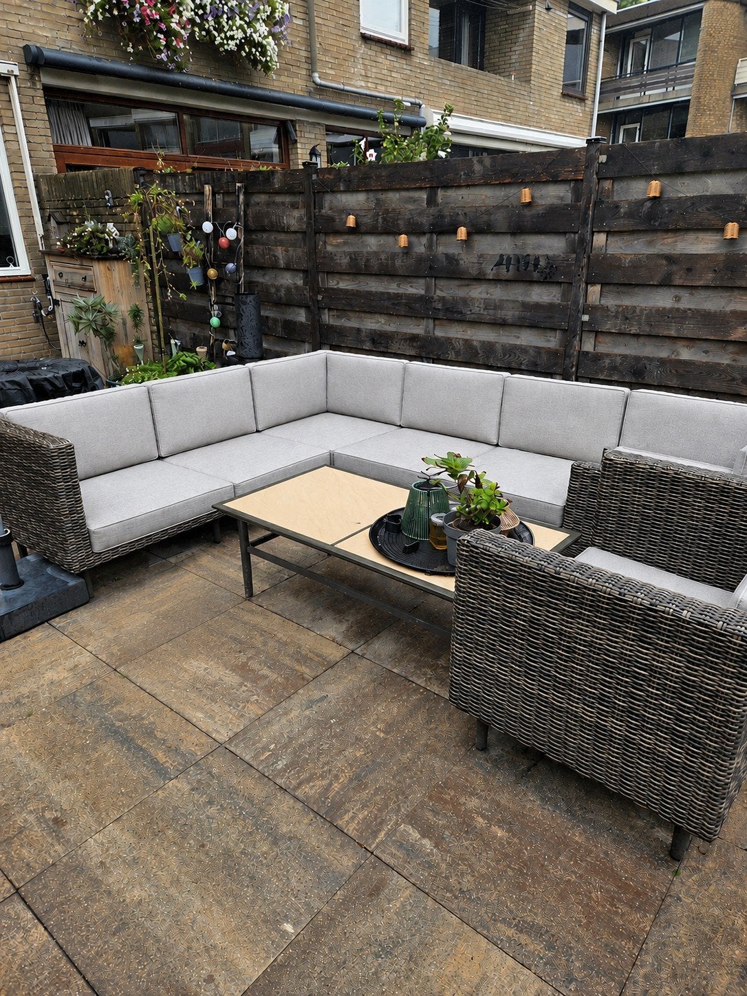 8-persoons tuinset, zgan, incl. kussens en tafel, Ophalen, Zo goed als nieuw