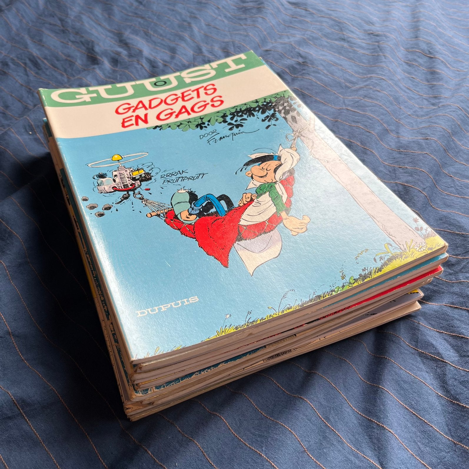 Mooie serie Guust Flater stripboeken - 15 delen, Meerdere stripboeken, Verzenden, Gelezen