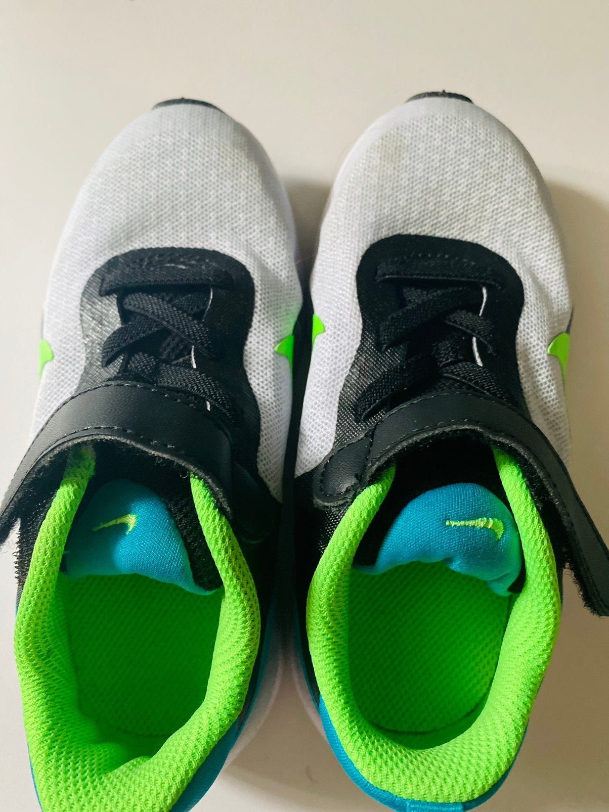 Shoes, Ophalen of Verzenden, Zo goed als nieuw, Schoenen