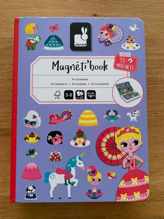 Janod Magneti'book Prinsessen, Kinderen en Baby's, Speelgoed | Educatief en Creatief, Ophalen of Verzenden, Gebruikt, Knutselen