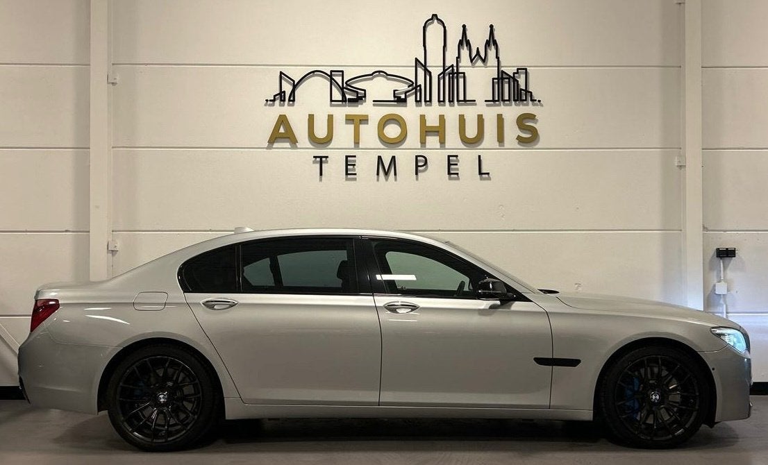 BMW 7-serie 750Li M Pakket Pano Cruise Climate Softclose Mem, Auto's, BMW, Euro 5, Gebruikt, 4395 cc, 120 €/maand