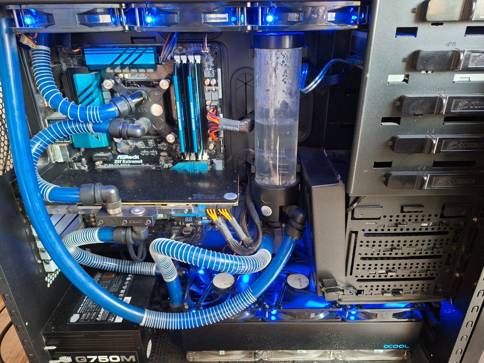 Gaming PC i7-4790K, GTX 1080 Ti, 16GB RAM, Watergekoeld, Ophalen, Gebruikt, Gaming, Met videokaart