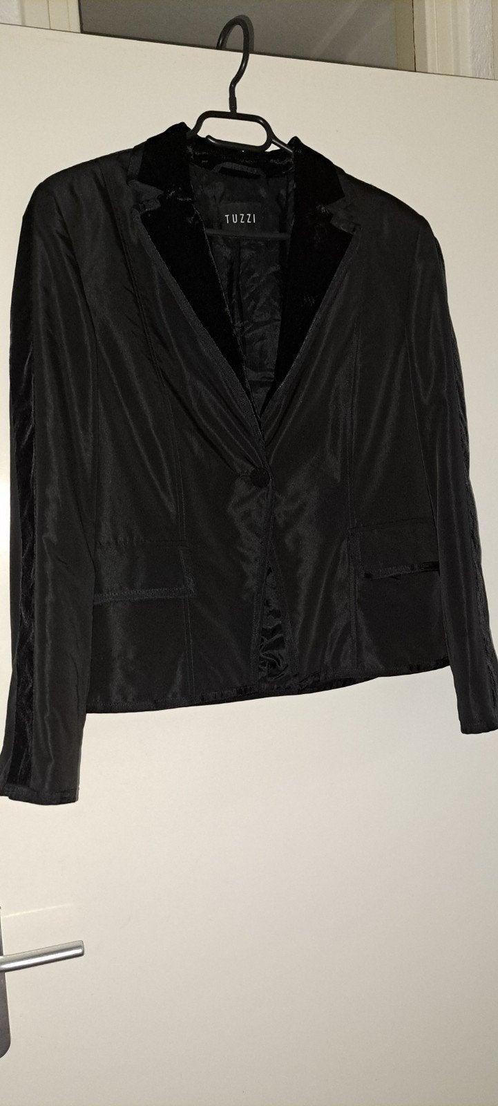 Tuzzi colbert 40, Kleding | Dames, Ophalen of Verzenden, Zo goed als nieuw, Maat 38/40 (M), Zwart
