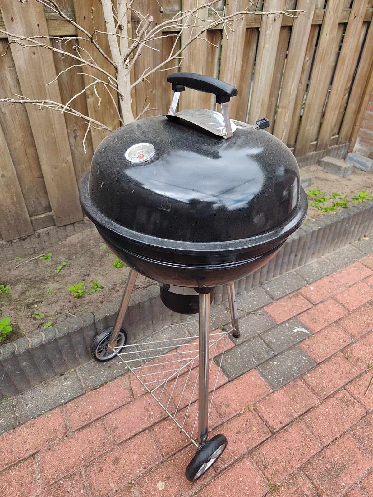 kolen barbecue met thermometer en accessoires, Ophalen, Gebruikt, Onbekend