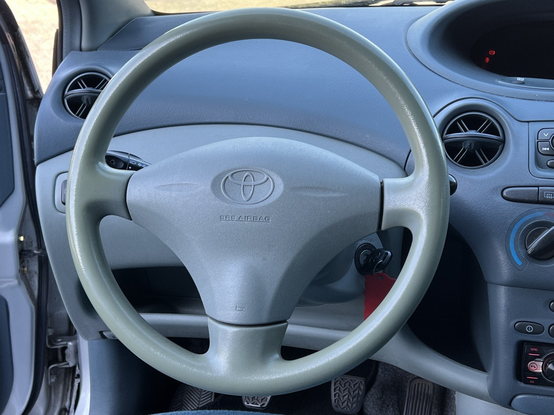 Toyota Yaris 1.0-16V VVT-i Terra | Radio | Stuurbekrachtigin, foto 10