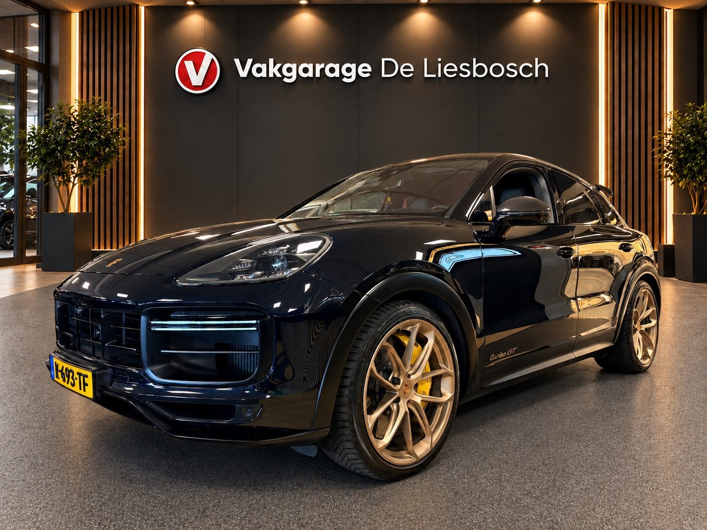 Porsche Cayenne Coupé 4.0 Turbo GT 641pk / Carbon dak / car, Auto's, Gebruikt, Bedrijf, Vierwielaandrijving, 3996 cc