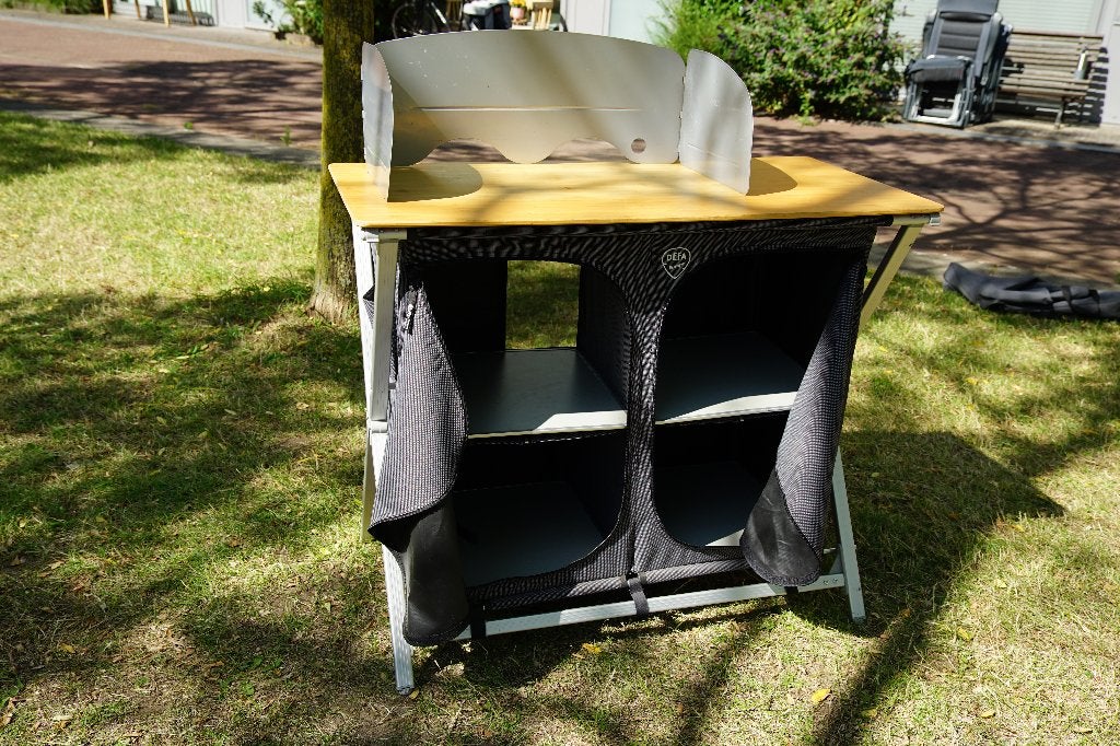 DEFA Campingkeuken met windscherm en opbergruimte, Ophalen, Zo goed als nieuw, Campingkast