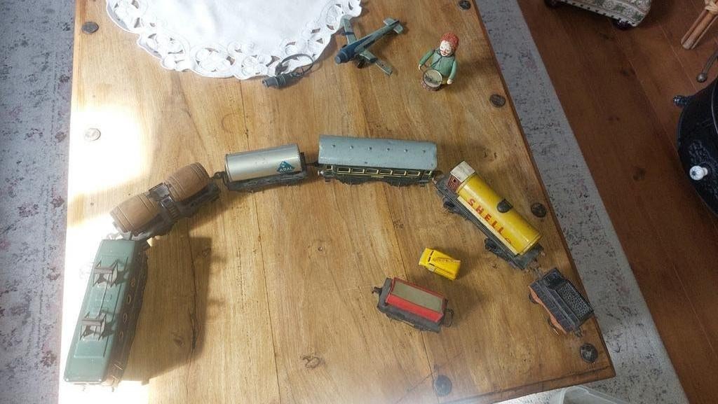 Vintage modeltrein wagons en locomotief, Verzamelen, Spoorwegen en Tramwegen, Ophalen of Verzenden, Gebruikt, Trein, Overige typen