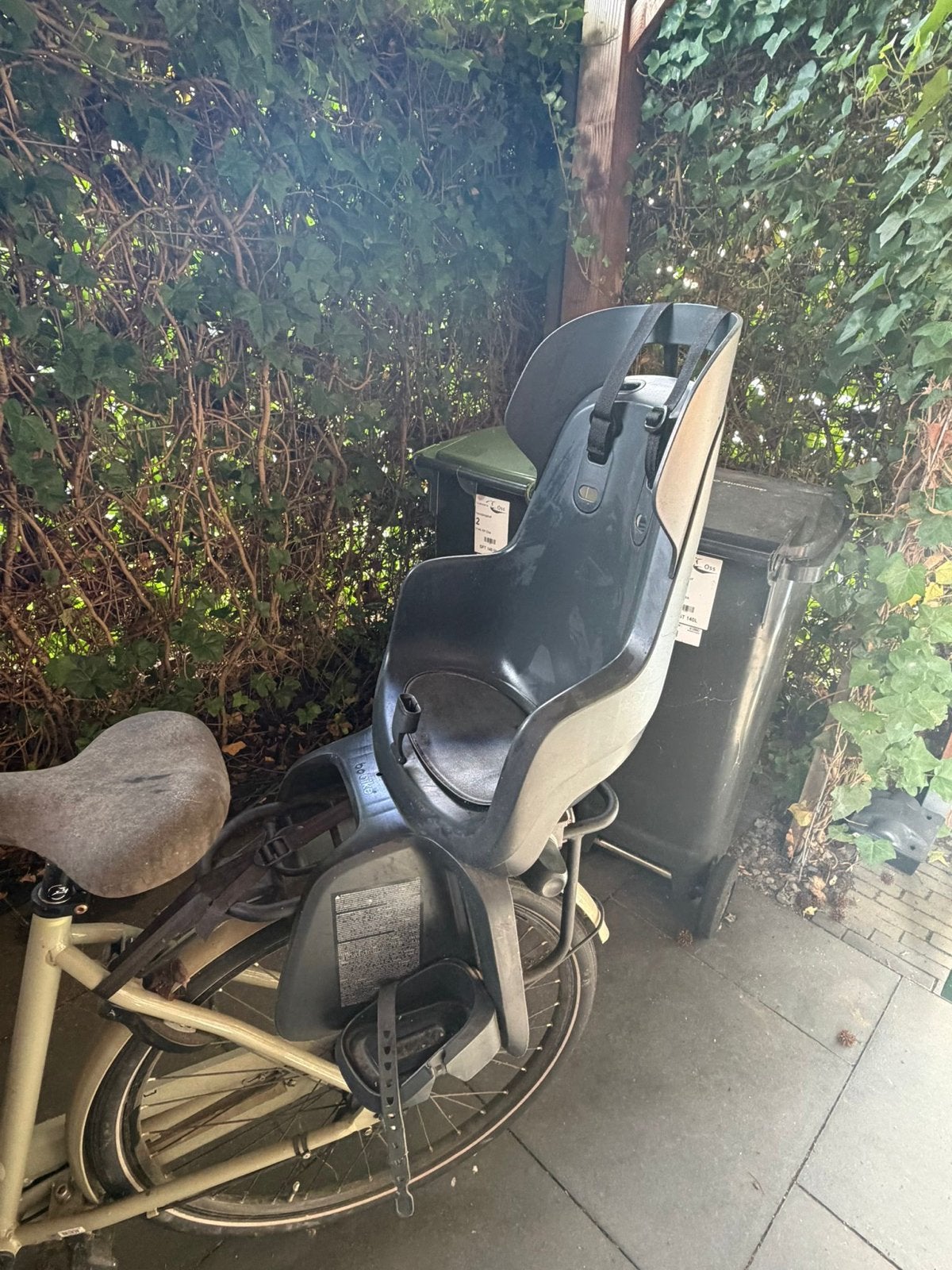 Bobike GO Maxi Fietszitje - Urban Black (achterdrager), Fietsen en Brommers, Achterzitje, Ophalen, 15 t/m 25 kg, Gebruikt