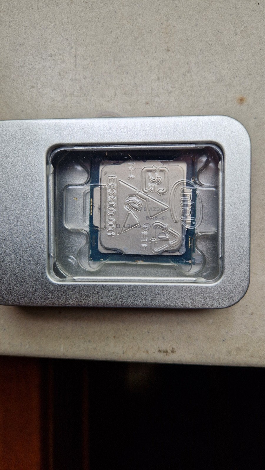 iNtel Core i3-9100 processor, Windows 11 ready in case, Computers en Software, Processors, Ophalen of Verzenden, Zo goed als nieuw