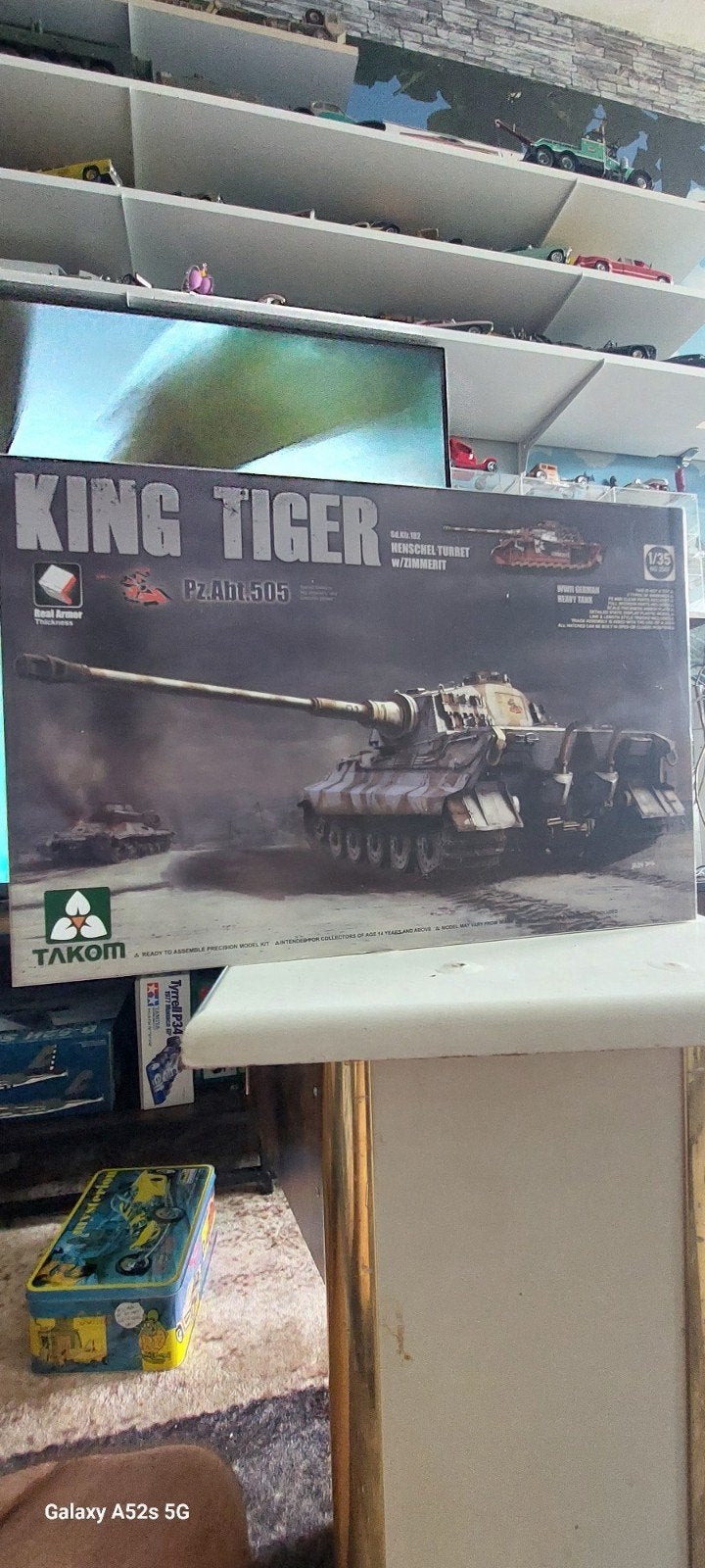 Takom King Tiger Pz.Abt.505 Henschel Turret 1/35 Modelbouw, Hobby en Vrije tijd, Overige merken, Tank, Verzenden, 1:32 tot 1:50