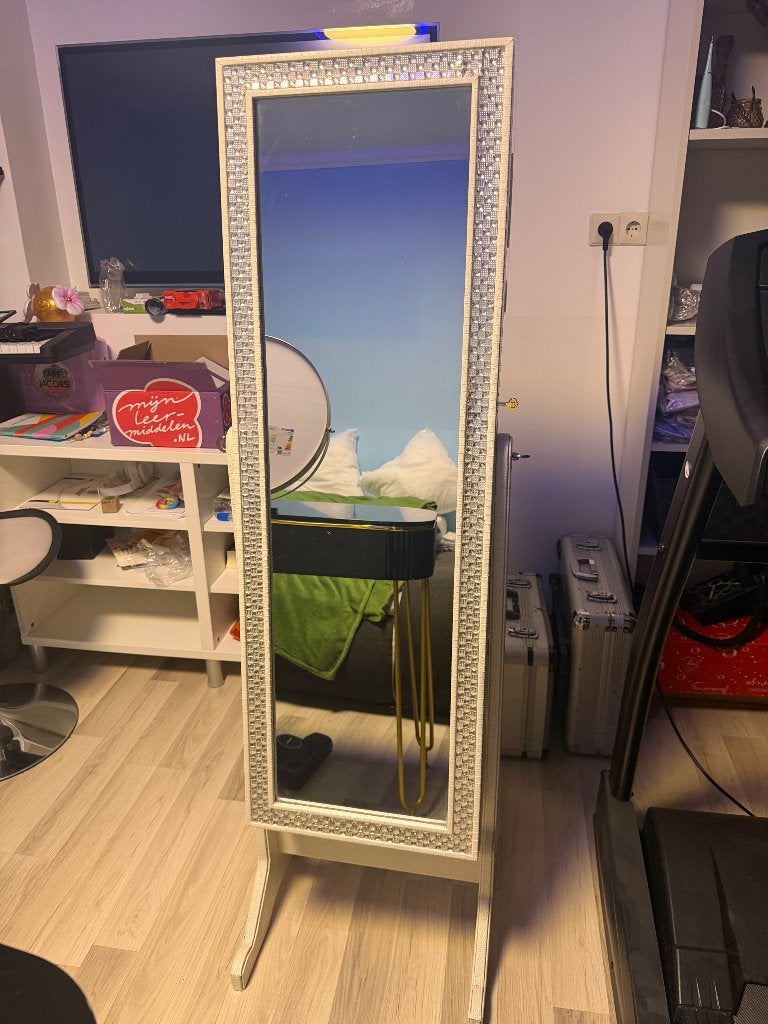 Staande spiegel met sieraden vakje, Huis en Inrichting, Woonaccessoires | Spiegels, Ophalen, Minder dan 50 cm, Gebruikt, 150 tot 200 cm