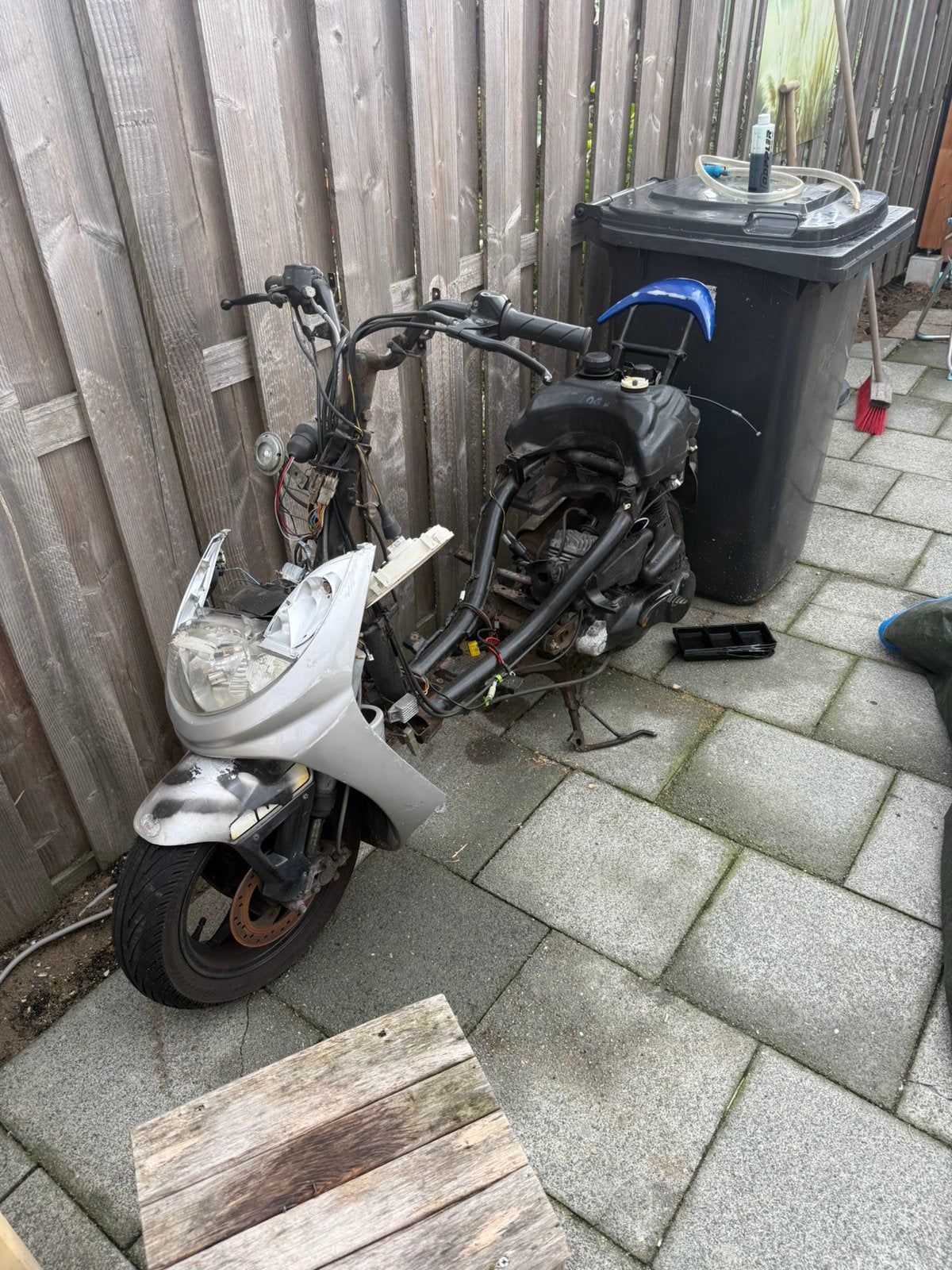 vivacity scooter 2005 sportline, Ophalen, Zo goed als nieuw, Benzine, Peugeot