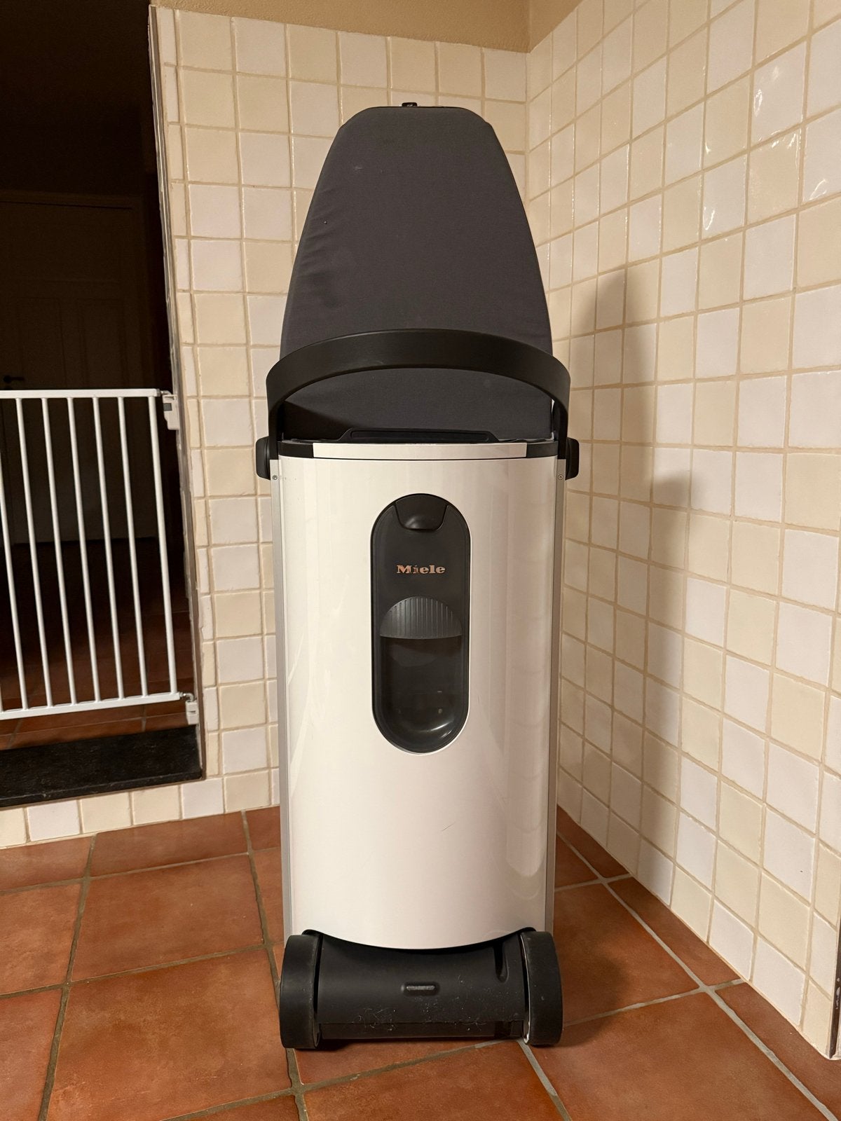Miele FashionMaster Stoomstrijksysteem - Zo goed als nieuw, Witgoed en Apparatuur, Strijkijzers en Strijkplanken, Ophalen, Zo goed als nieuw