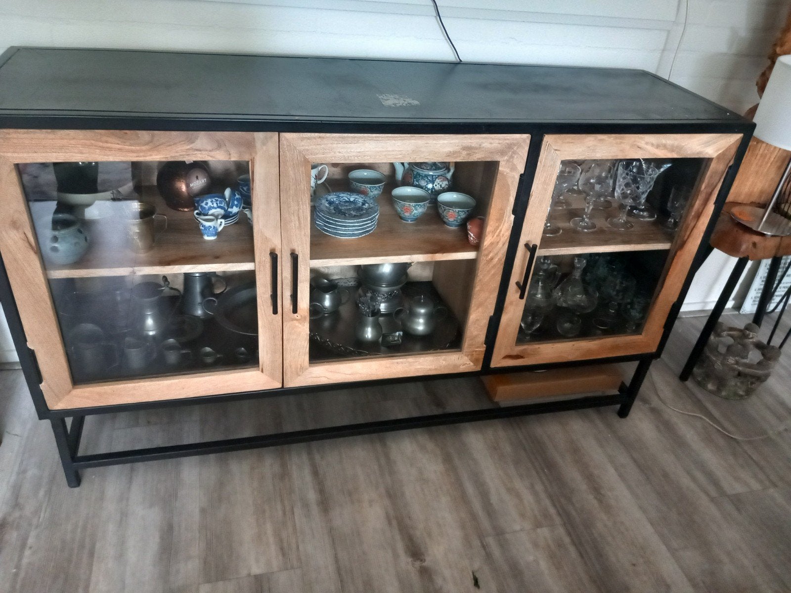 Kast met 3  deuren - 140x40x80 cm - Beschadigd bovenbla, Huis en Inrichting, Ophalen