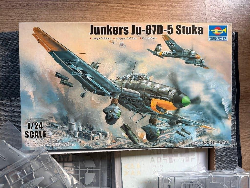 Trumpeter Junkers Ju-87D-5 Stuka 1/24 Modelbouwkit, Overige merken, Nieuw, Ophalen of Verzenden, Groter dan 1:72