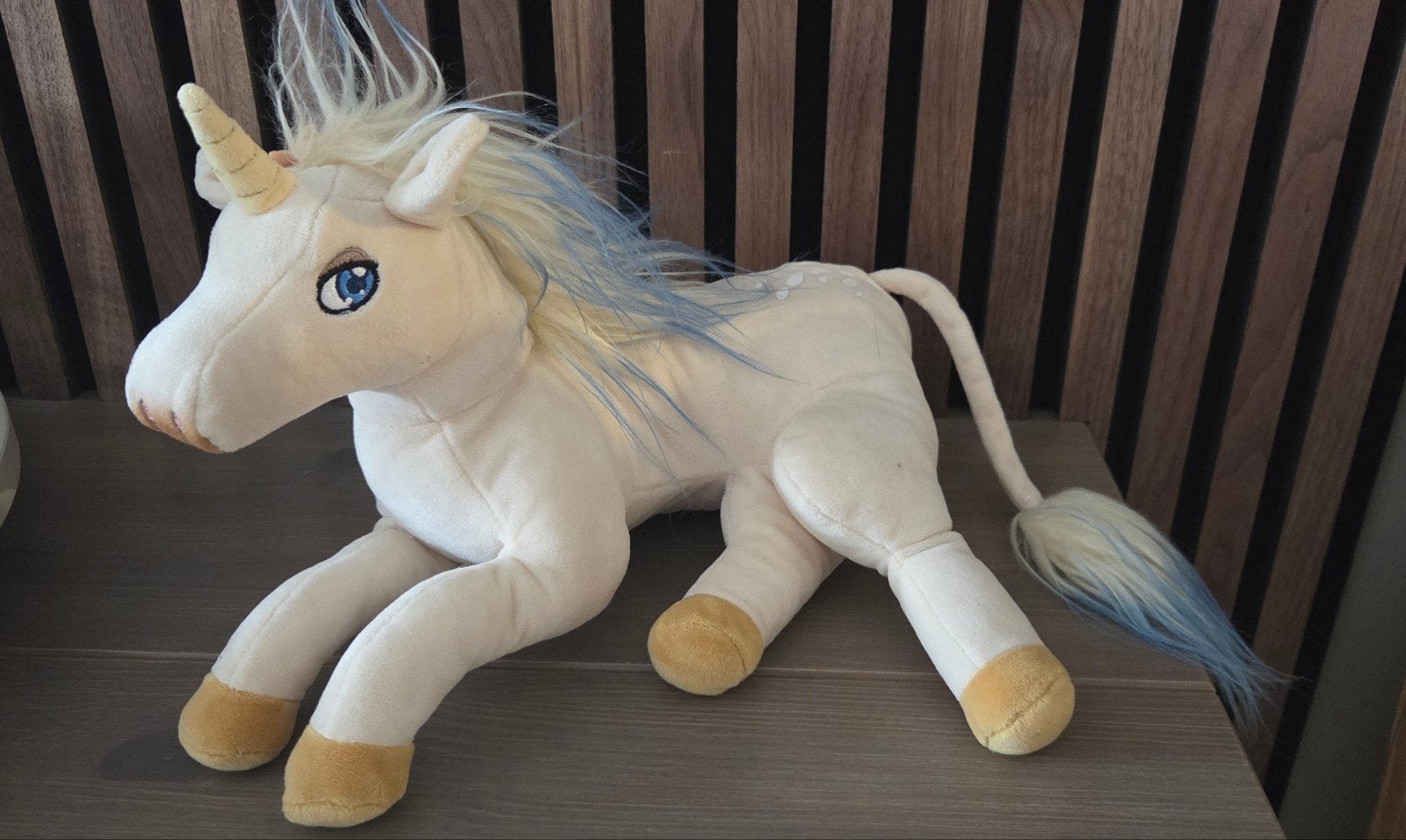 Knuffel Eenhoorn Lona - Zachte knuffel van 33 cm, Kinderen en Baby's, Speelgoed | Knuffels en Pluche, Gebruikt, Eenhoorn, Ophalen of Verzenden