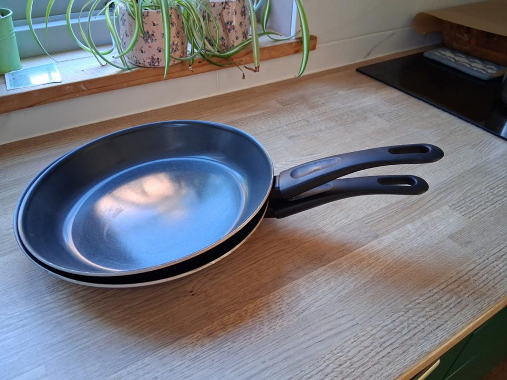 (Camping) Koekenpan, Ophalen, Koekenpan of Braadpan